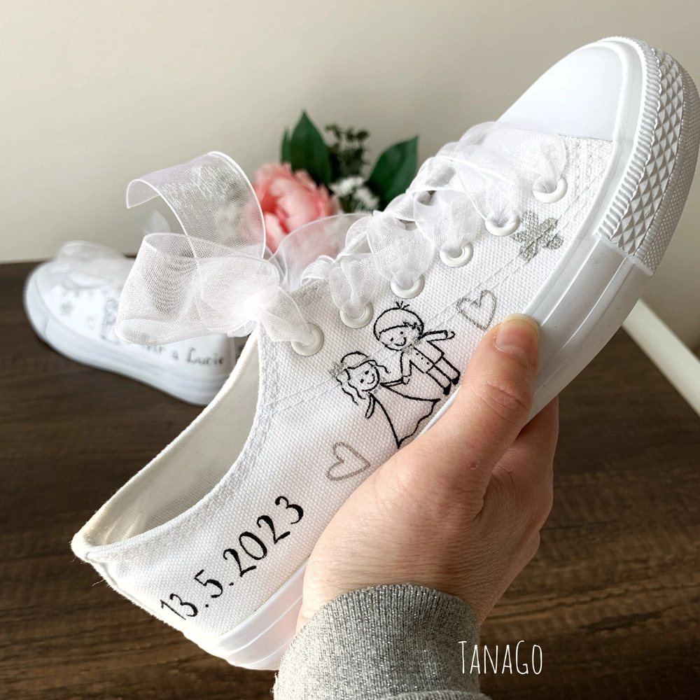 Boty na svatbu bílé se stříbrnou