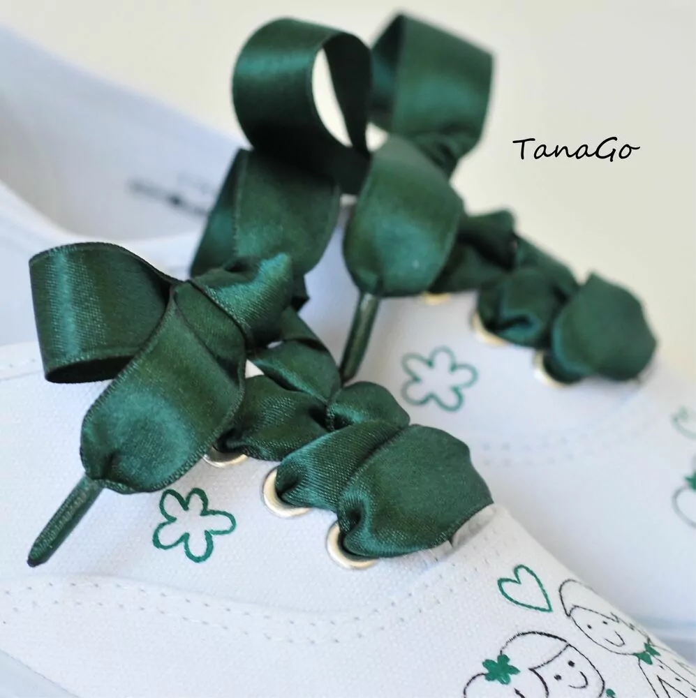 Smaragdové saténové tkaničky no.7