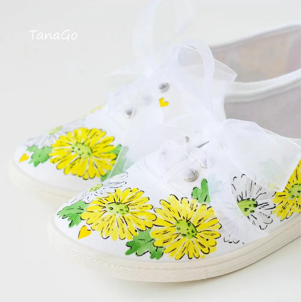 Svatební tenisky se žlutými květy
