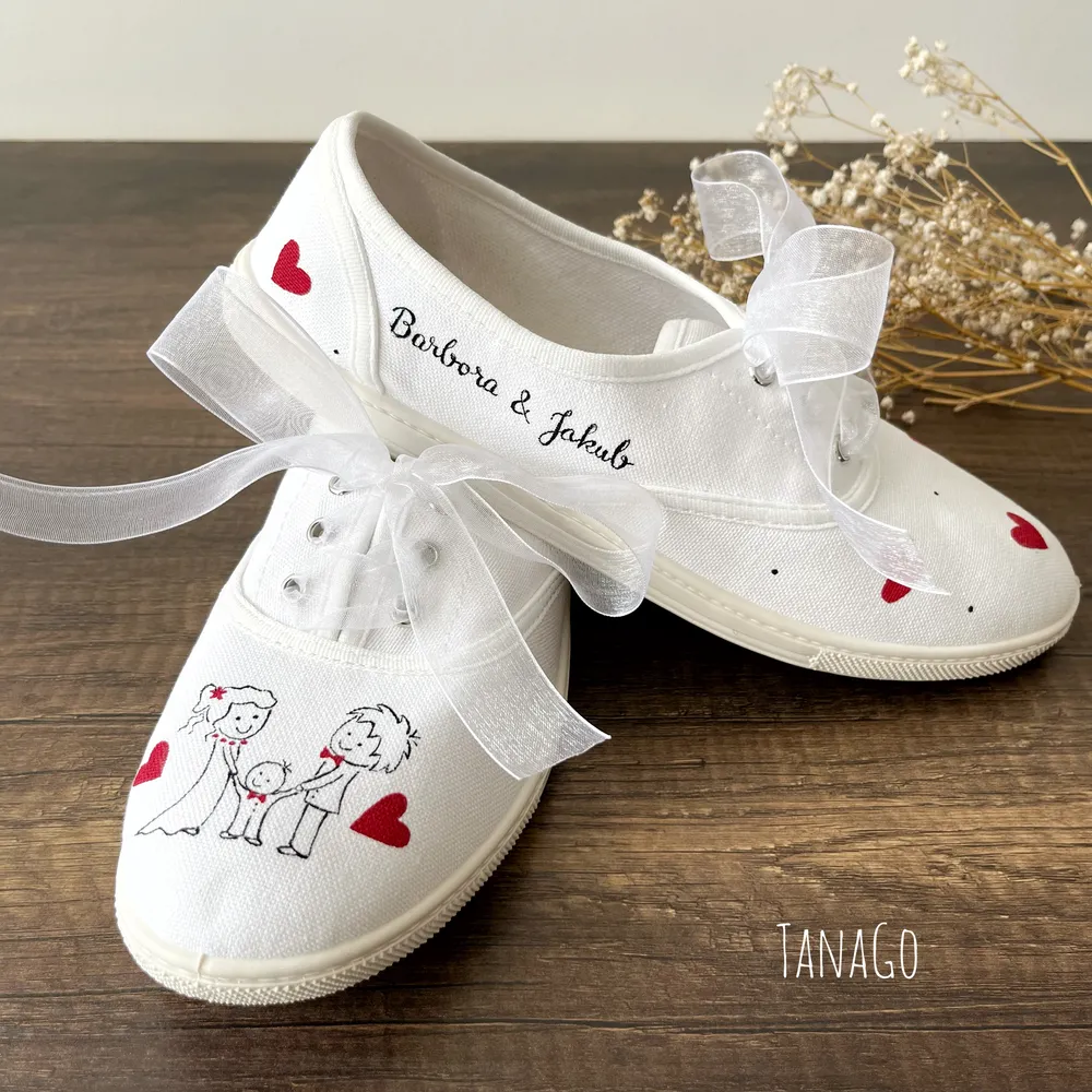 Svatební tenisky ve vínové se synem