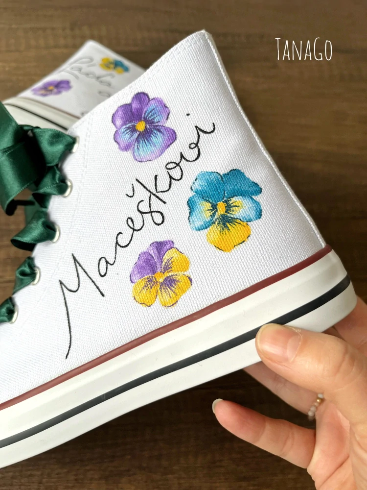 Kotníkové tenisky s květy