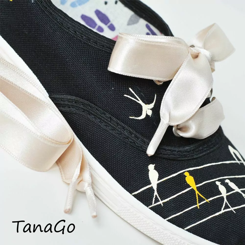 Pudrové saténové tkaničky no.3