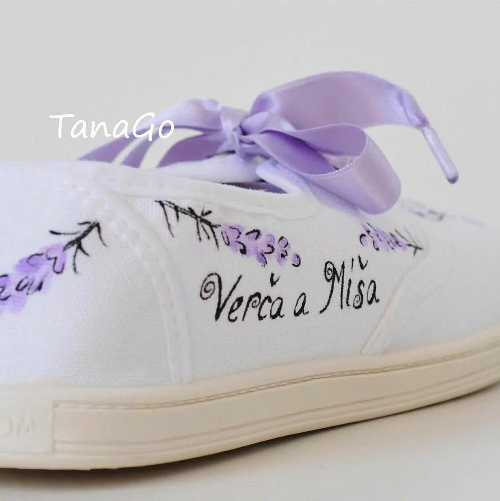 Svatební tenisky s levandulí