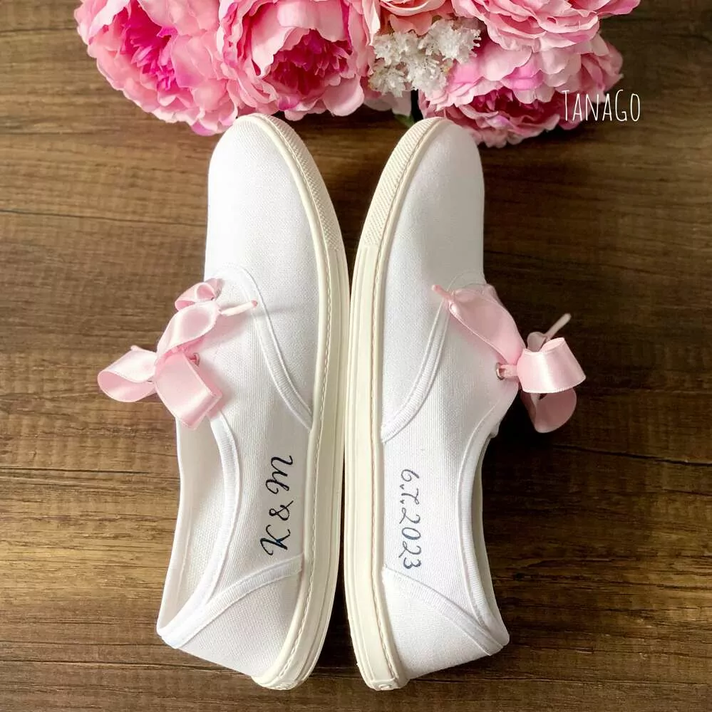 Svatební tenisky s monogramem v růžové