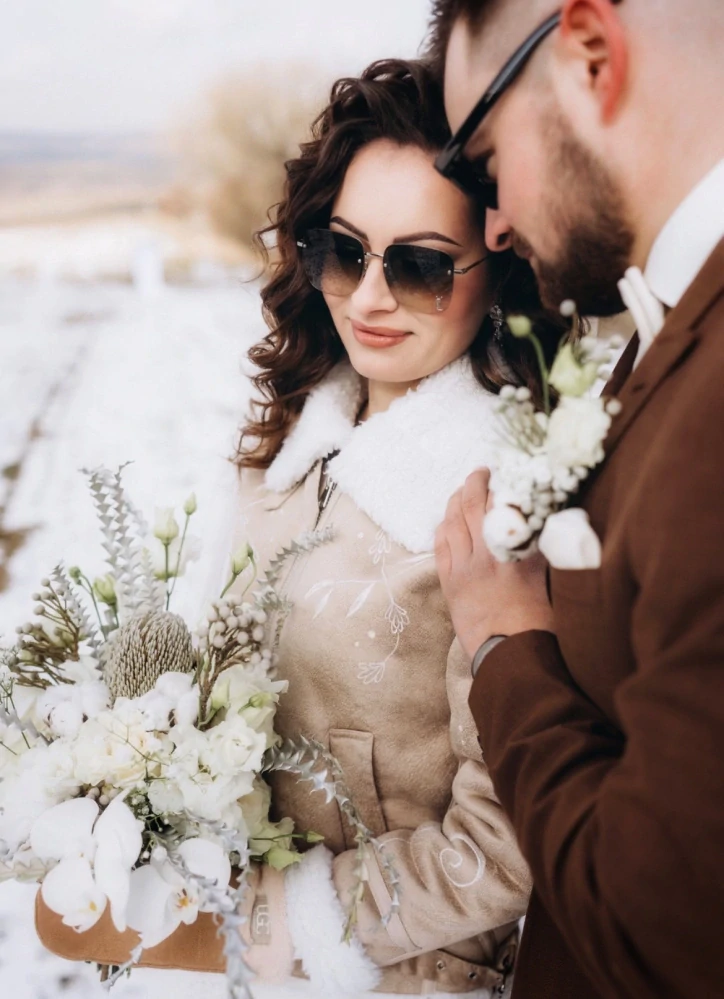 Křivák s kožíškem Zimní svatba