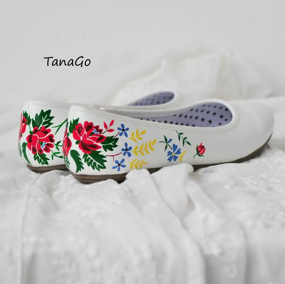 Baleríny Folklór - vzor na patě