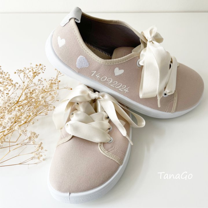 Barefoot ivory s monogramem