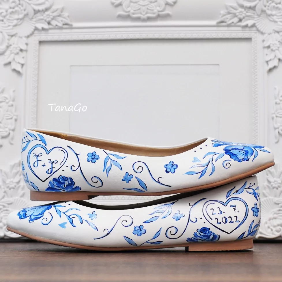 Svatební malované baleríny s modrými květy