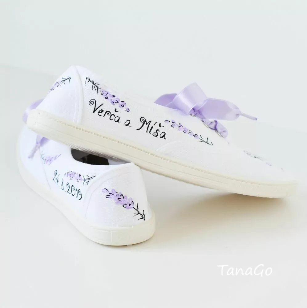 Svatební tenisky s levandulí
