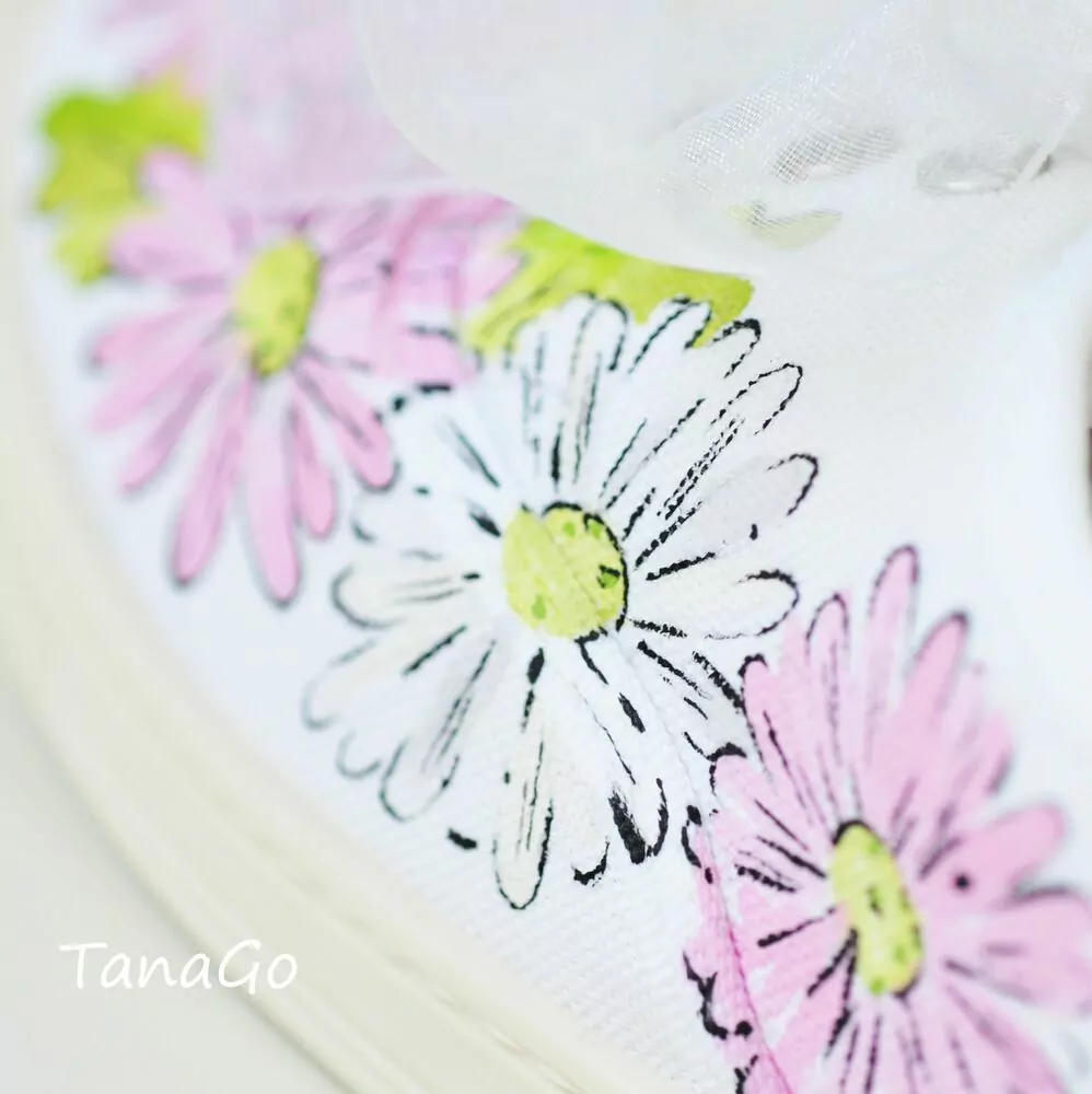 Svatební tenisky s růžovými květy