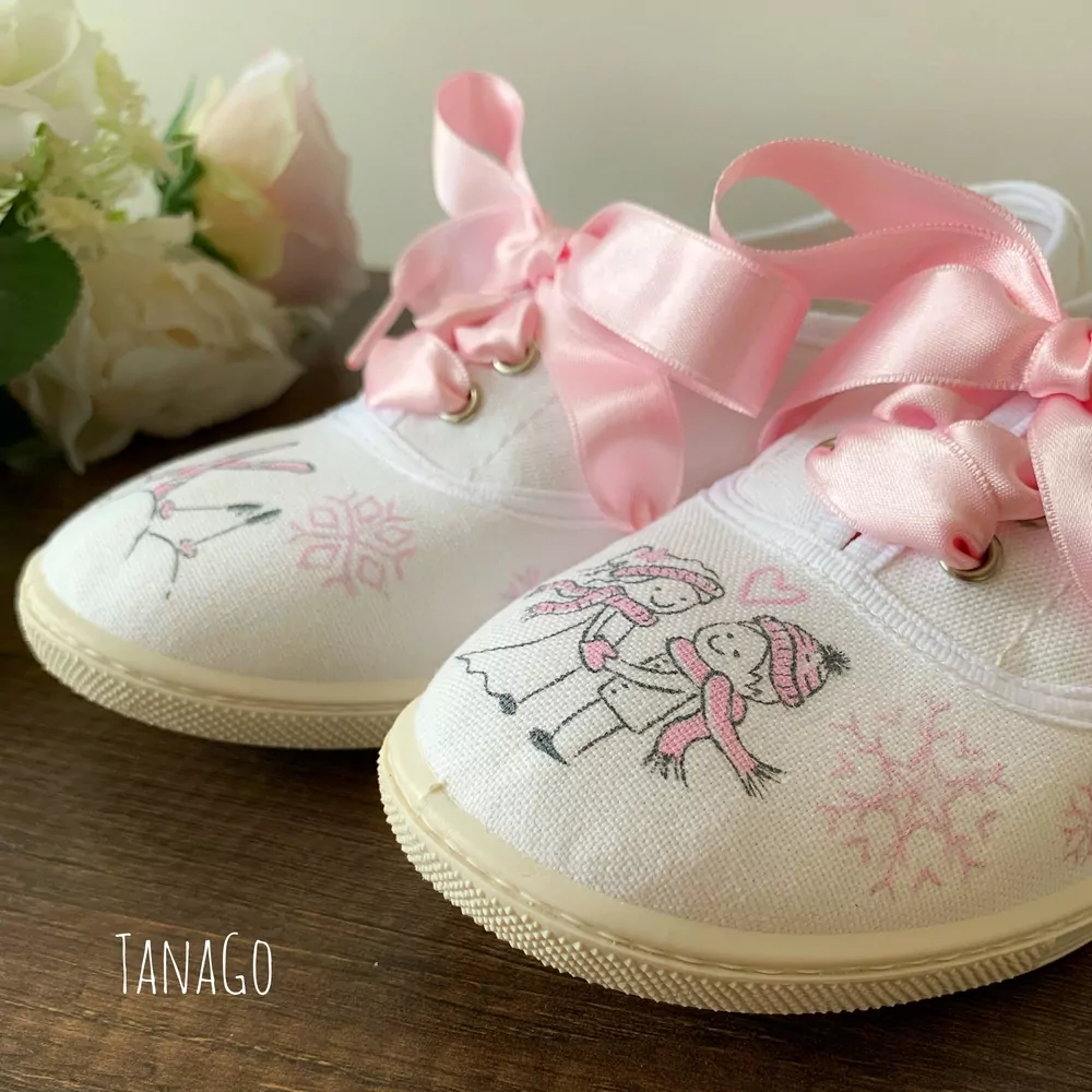 Zimní svatební tenisky s vločkami v růžové